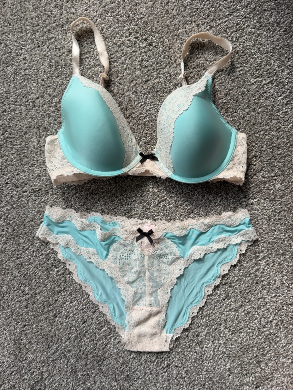 Victoria's Secret Light Aqua and Cream Lace Push-Up Bra & Bikini Set